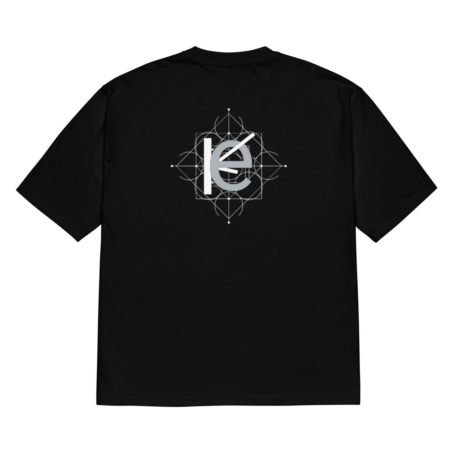 Luxury streetwear-Urban Look mit einem Oversized T-Shirt – ein absolutes Must-Have für Streetwear-Fans.**