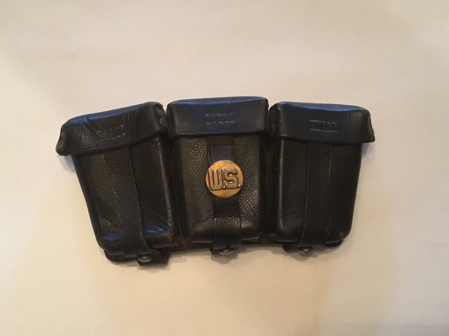 U.S. 3-unit cartridge pouch