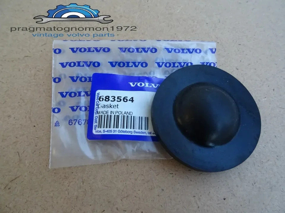 VOLVO P1800 FUEL CAP RUBBER SEAL WITHOUT HOLE NEW! P/N 683564