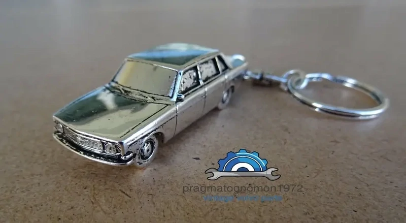 VOLVO 140 144 KEYCHAIN SILVER PLATED GIFT