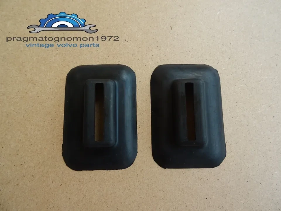 VOLVO 665125 P1800 BUMPER SUPPORT GROMMETS RUBBER SEALS SET NEW