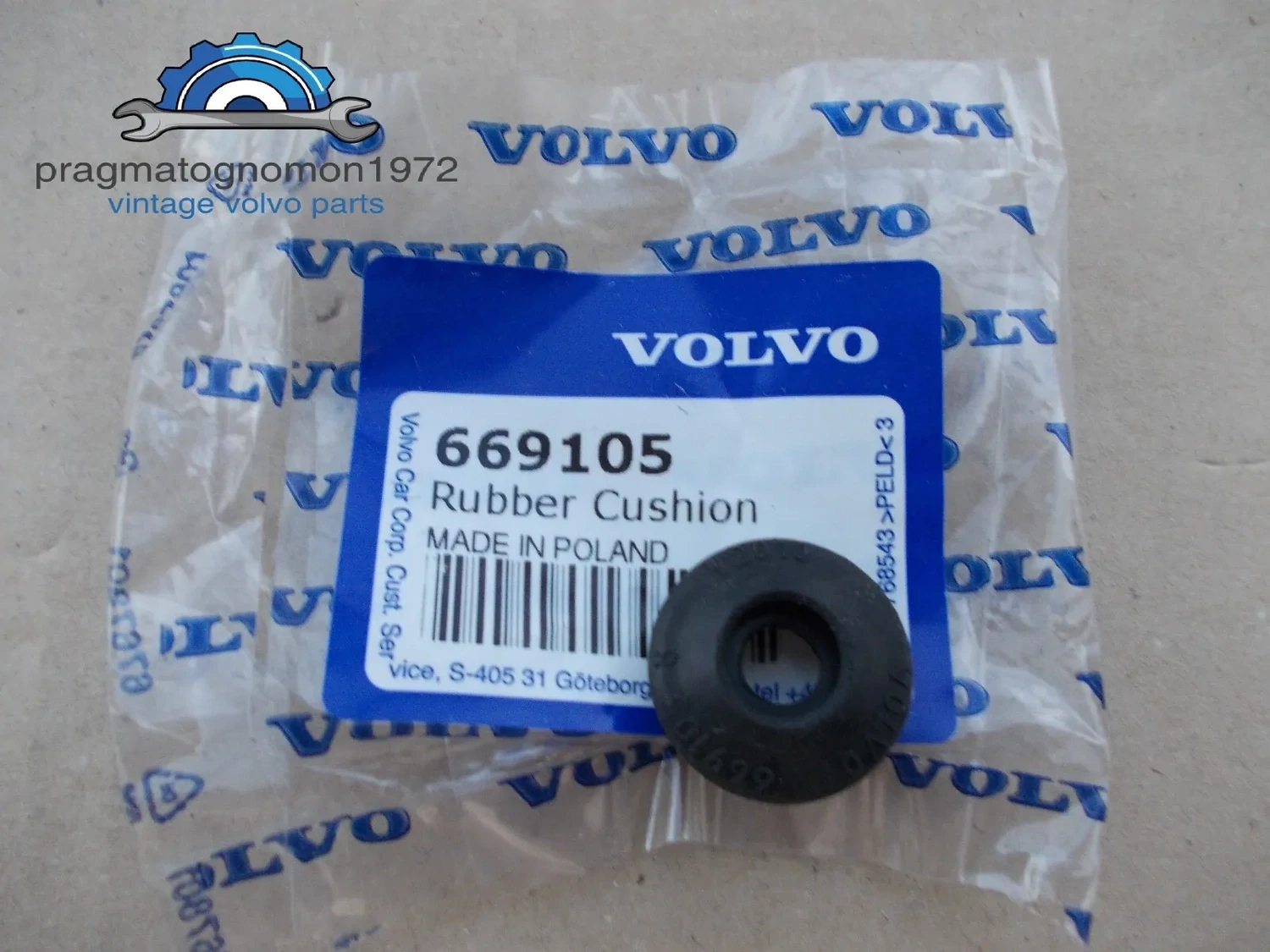 VOLVO P1800 BONNET AND DOOR RUBBER CUSHION GENUINE VOLVO