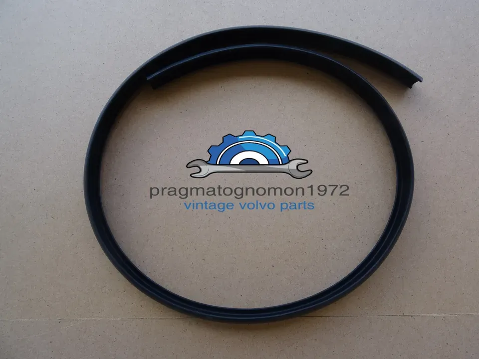 VOLVO 671629 AMAZON BONNET FRONT RUBBER SEAL FOR MODELS 1966-70