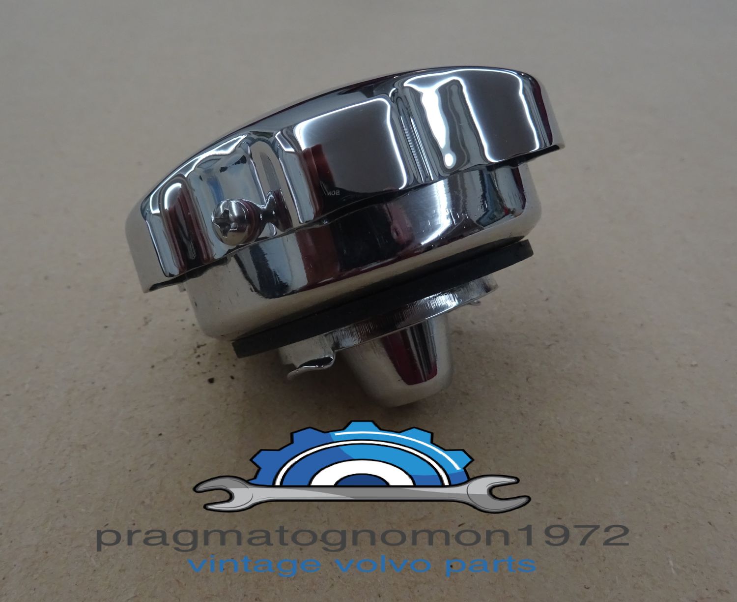 VOLVO AMAZON P1800 PV544 OIL FILLER CAP CHROME PLATED WITHOUT BREATHER #2