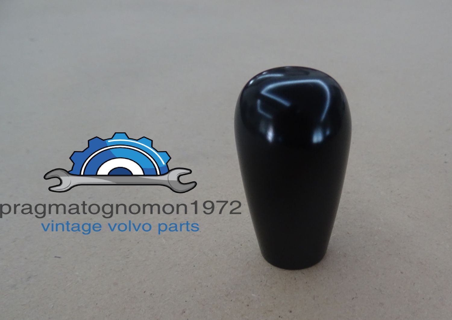 VOLVO P1800 GEAR SHIFT KNOB BLACK