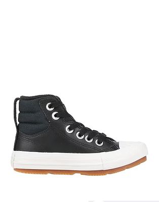 CONVERSE
Sneakers