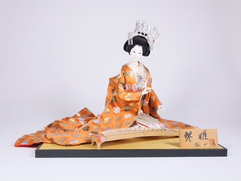 Bambola Geisha Doll "Koto-Hime" (Princessa del Koto) dell'artista Ouzan 桜山 - Periodo Showa