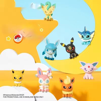 Funism Eeveelution Mini Blind Poke Ball