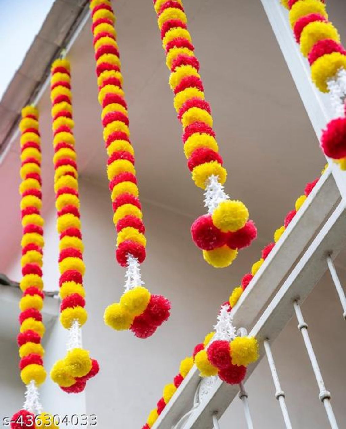 Marigold with Gulachadi tassel (set of 5)