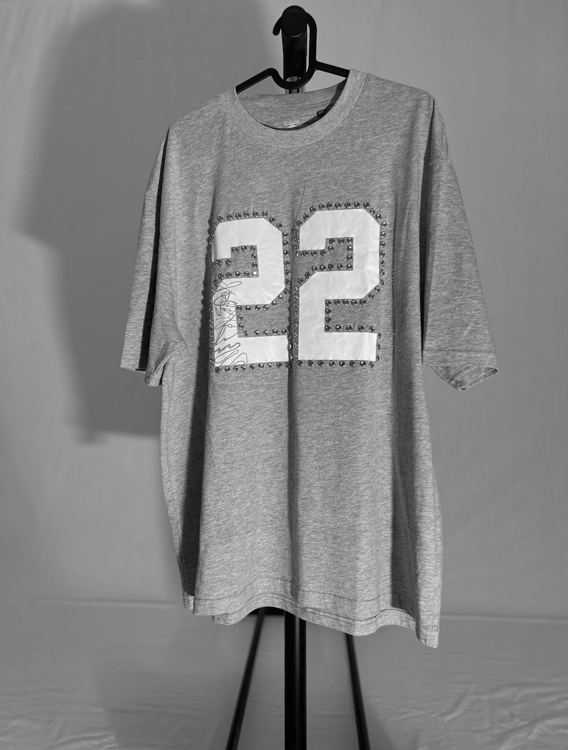 1 of 1 Refreshed 22‘s Tee (1st Collection)