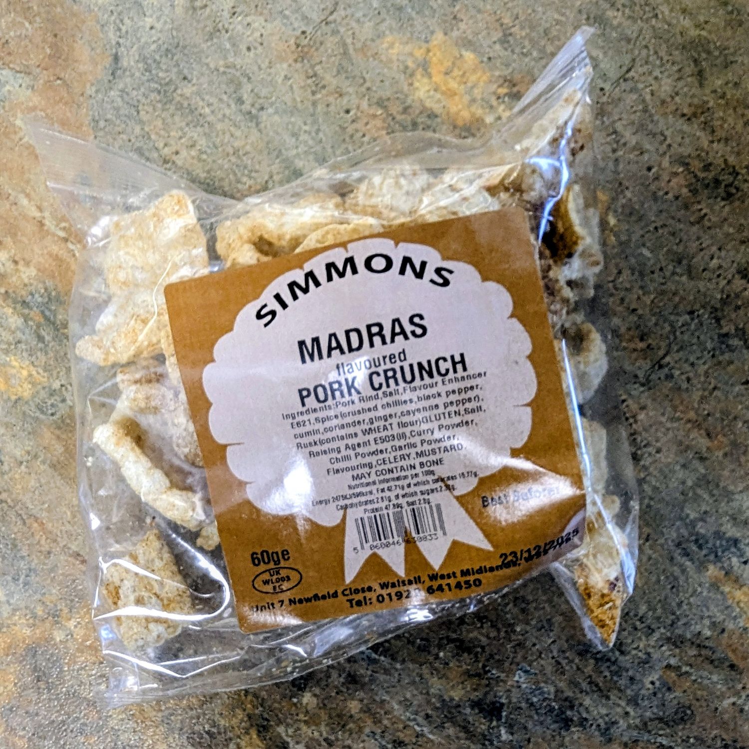Simmons Madras Pork Crunch 60g Simmons Madras Pork Crunch 60g