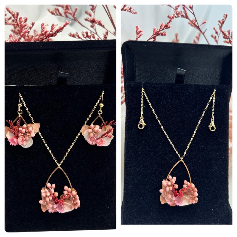 Parure de Bijoux de Mariée Aurora en Fleurs Éternelles: Collier, Boucles d'Oreilles & Collier de Dos, Goutte, Couleur Rose & Champagne