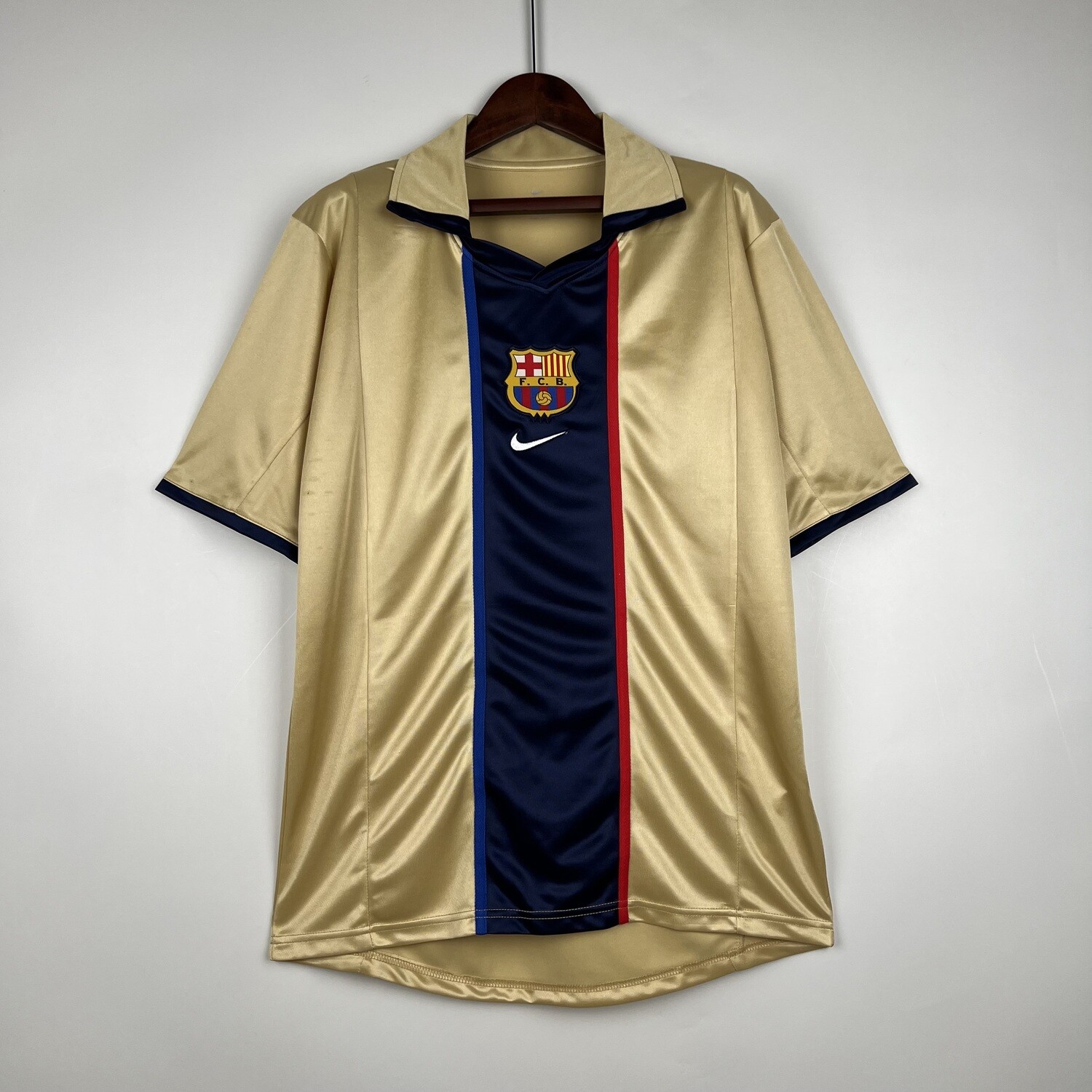 Barcelona FC 2001/02 Away Men&#39;s Jersey- Retro