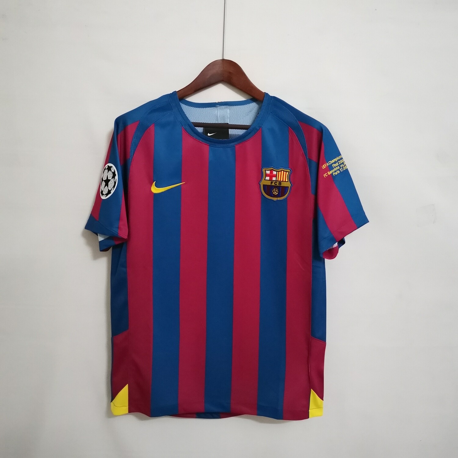 Barcelona FC 2005/06 Home UCL Final Men&#39;s Jersey- Retro