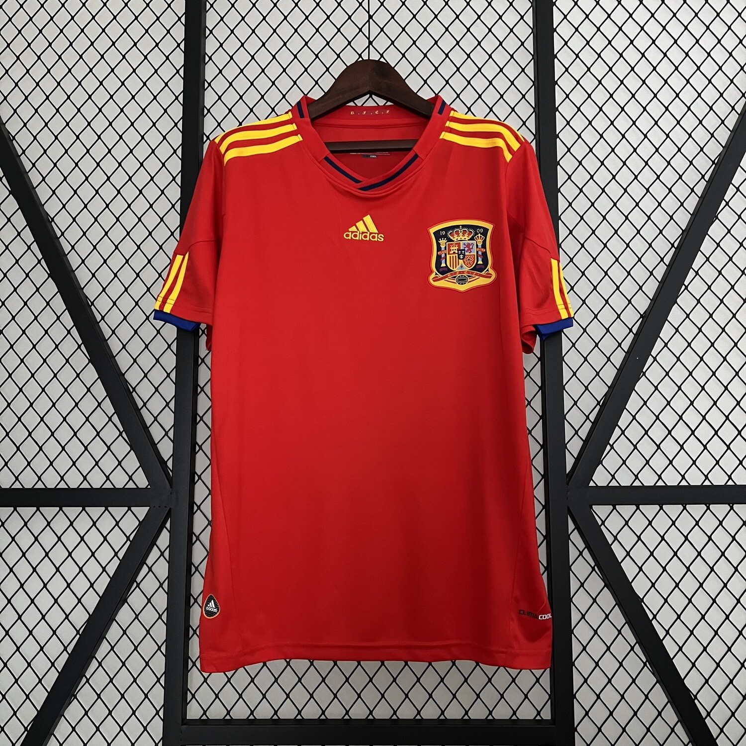Spain 2010 Home Men&#39;s Jersey- Retro