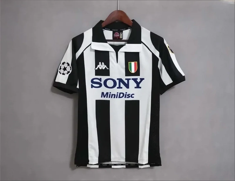 Juventus 1997/98 Home Men&#39;s Jersey- Retro