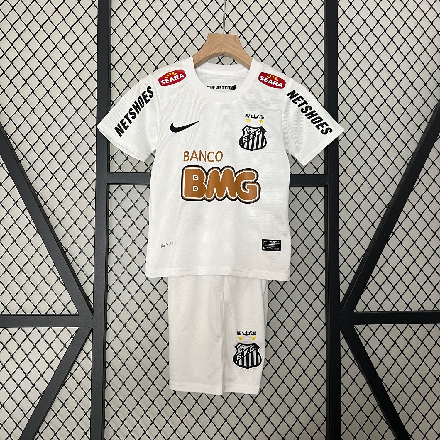 Santos 2012/13 Home Kid&#39;s Jersey &amp; Shorts - Retro