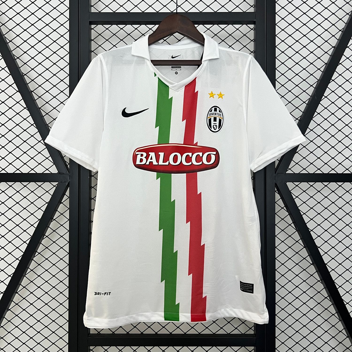 Juventus 2010/11 Away Men&#39;s Jersey- Retro