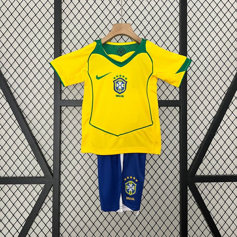 Brazil 2004 Home Kid&#39;s Jersey &amp; Shorts - Retro
