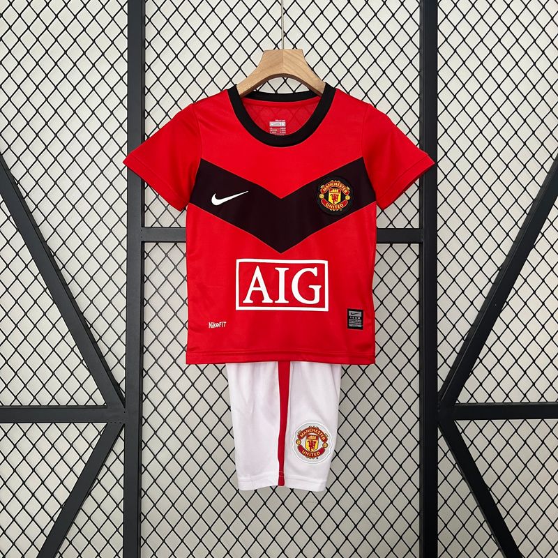 Manchester United 2009/10  Home Kid&#39;s Jersey &amp; Shorts- Retro