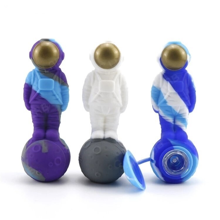 Silicone Space Man Weed Smoking Pipe