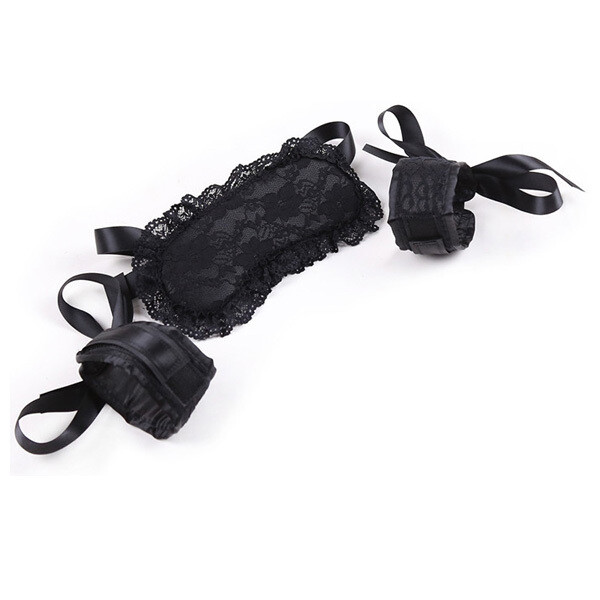 2Pcs Boutique Room Fun - Lace Wrist Cuffs &amp; Blindfold