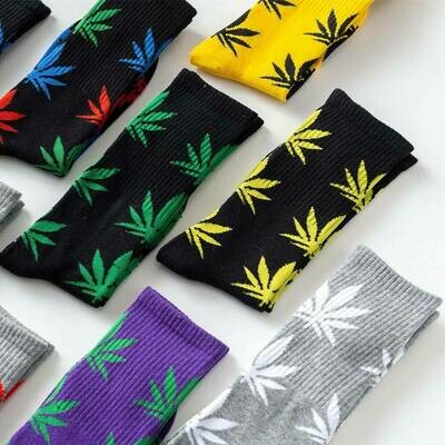 Streetwear Cannabis Weed Leaf Design Socks