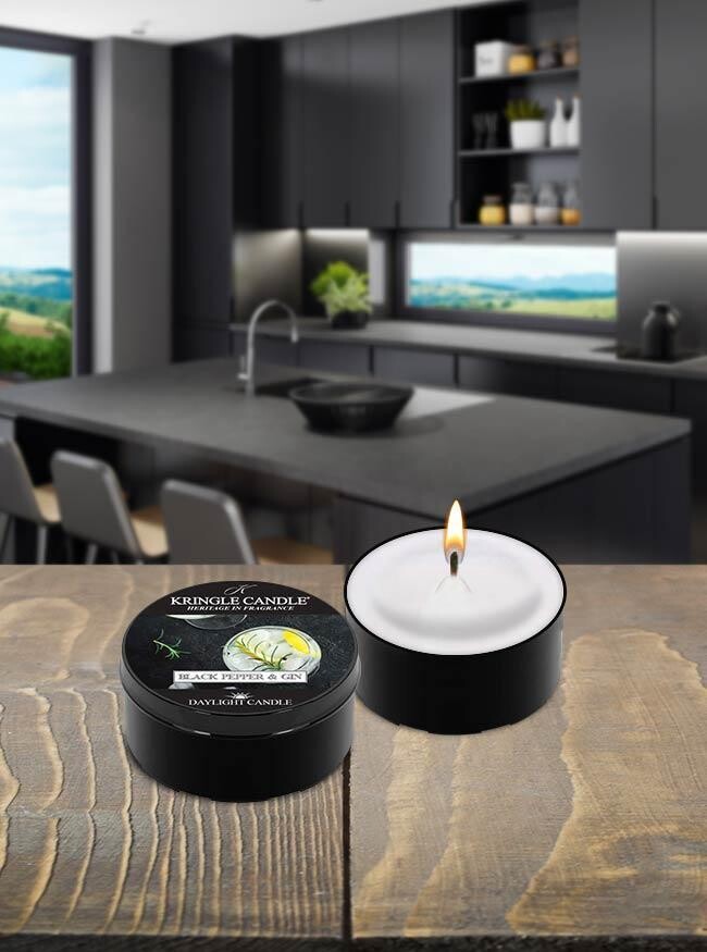 Kringle Candle – Black Pepper Gin