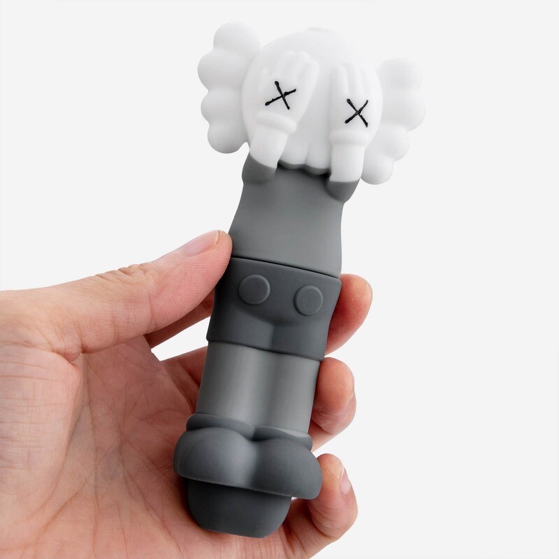 Kaws Silicone Weed Pipe Smoking Pipe