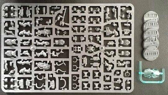 A Van Saar Gang 5 Man On Sprue