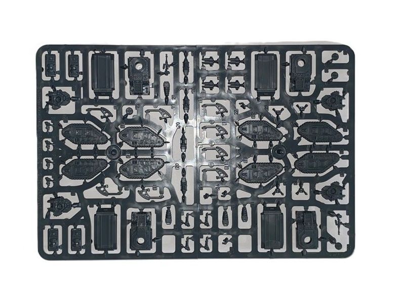 A Leman Russ Executioners / Demolishers  4 Tanks On Sprue
