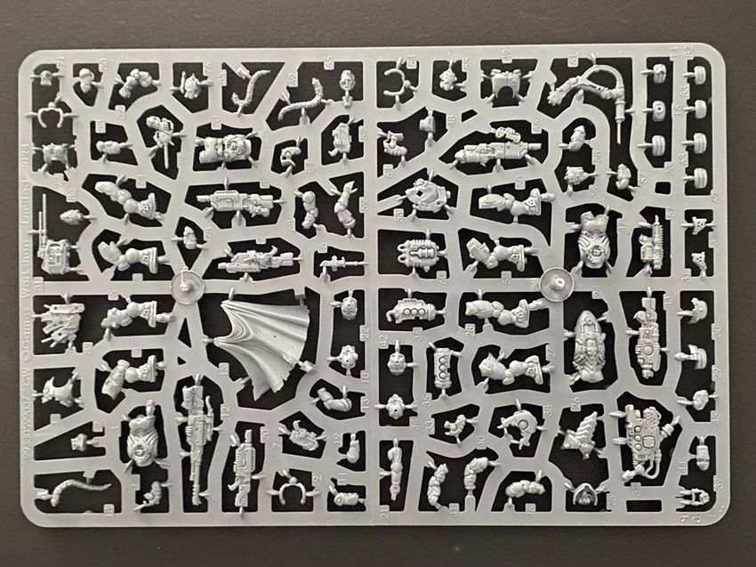 A Van Saar Tek Hunter 4 Man Incursion Gang On Sprue