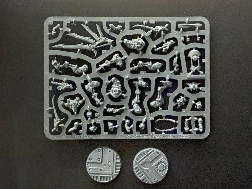 A Spyrers Sprue Choose Two To Build From - Hunt Master, Jakara, Malcadon Or Yeld