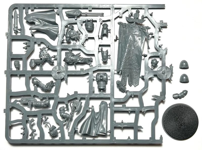 Ultramarines NEW Victrix Honour Guard / Ancient Banner Bearer Single Figure  On&Off Sprue