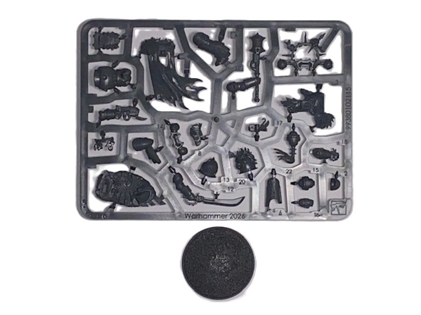 Red Corsairs Reave-Captain On Sprue - CPRC