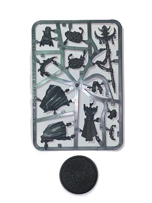 Genestealer Cults Benefictus Single Figure On Sprue - BS