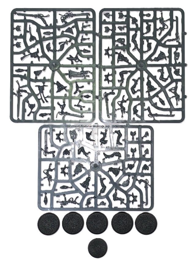 A Kill Team Aeldari Striking Scorpions 6 Figure Squad On Sprues