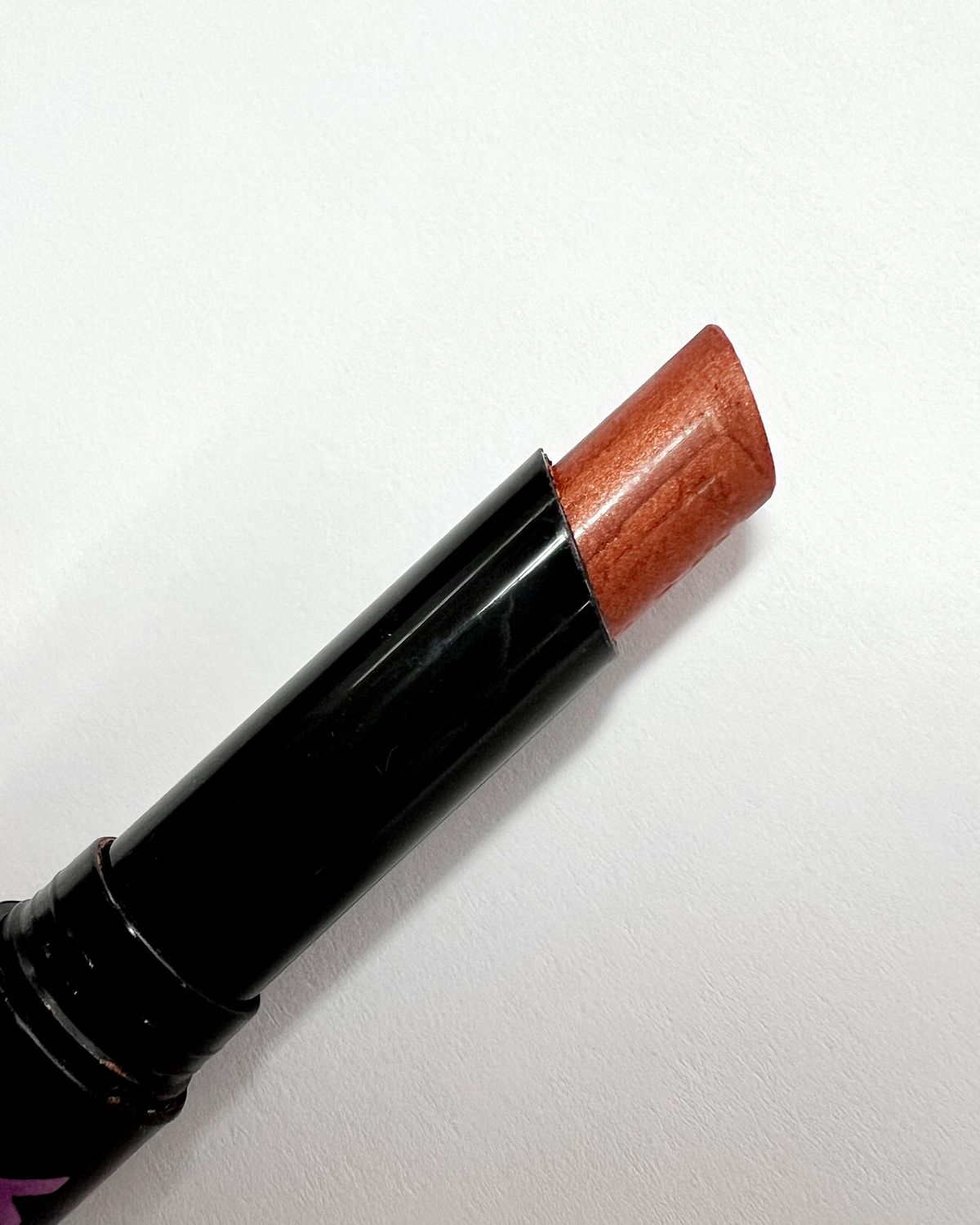 Yofi Long Last Lipstick, Color: Beez Bo