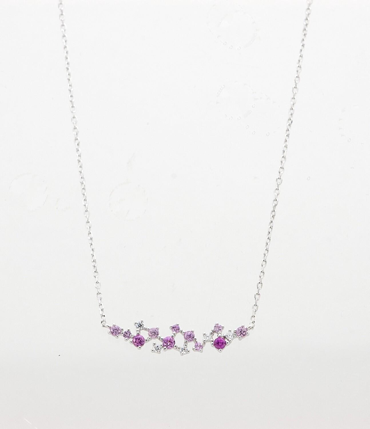 Zilver ketting met brede hanger met roze steentjes