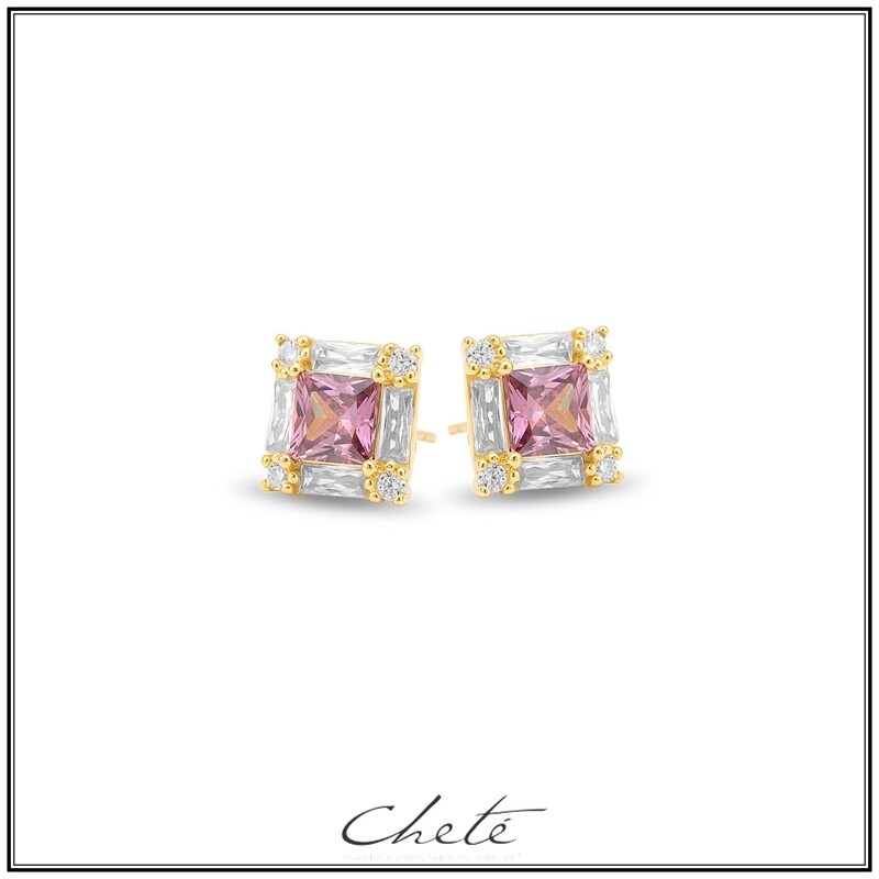 Oorstekers zilver, gold plated roze vierkante steen met steentjes