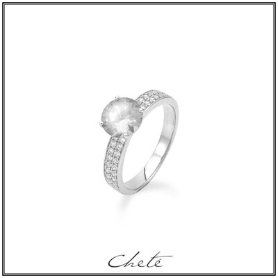 Zilveren ring met heldere steentjes + 1 grote M58