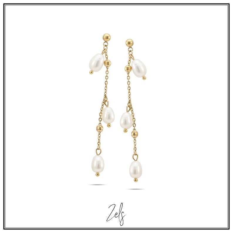Oorbellen goudkleur hangers met 3 parels