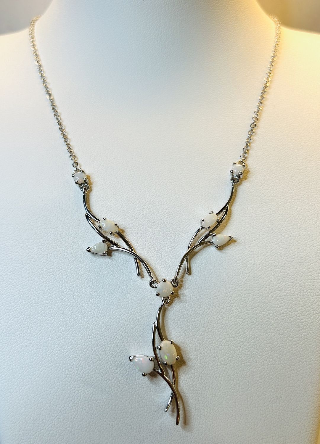 Ketting met 9 Australische opaalstenen