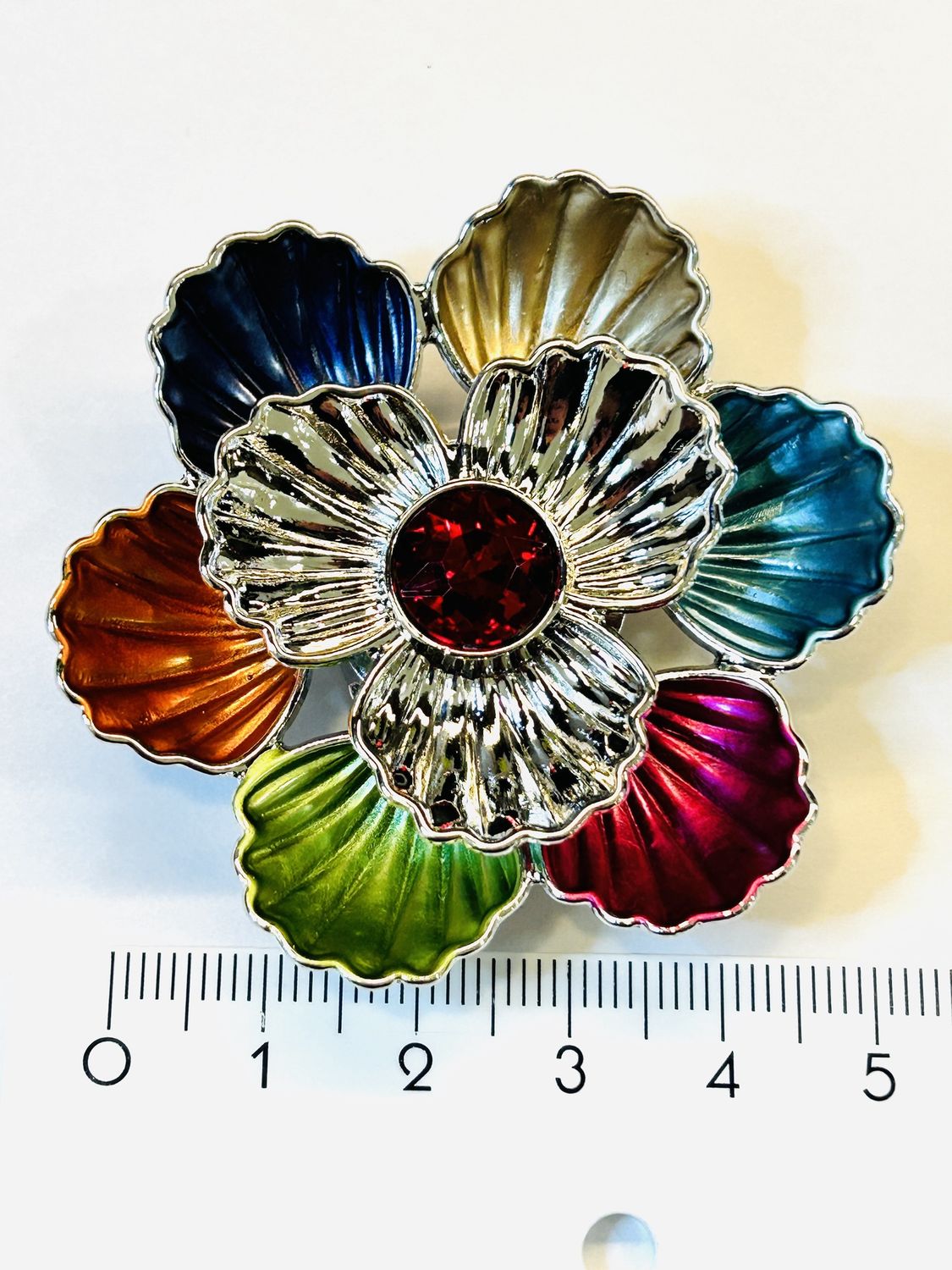 Broche kleurige bloem met magneet