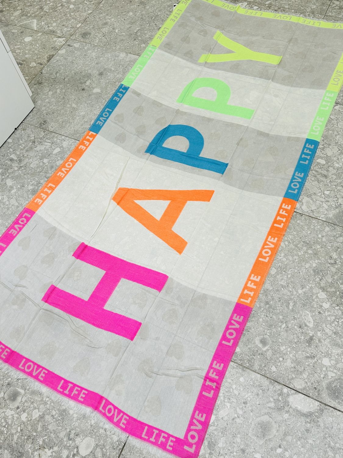 Zomersjaal Fluo &#39;HAPPY&#39;