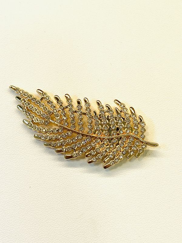 Broche met magneet, blad met zirkonia goudkleur