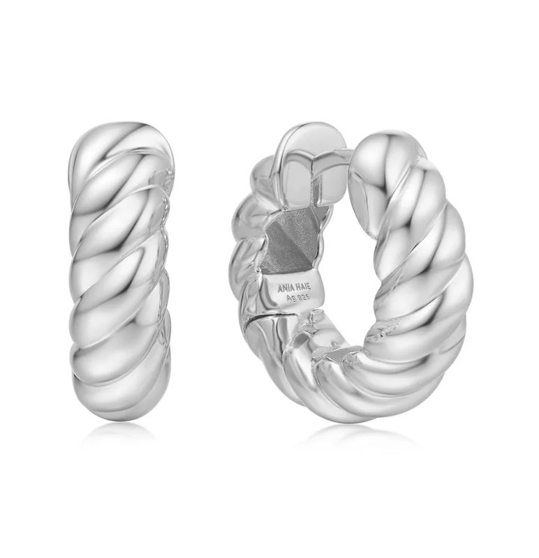 SILVER BOLD TEXTURE MEDIUM HUGGIE HOOP EARRINGS