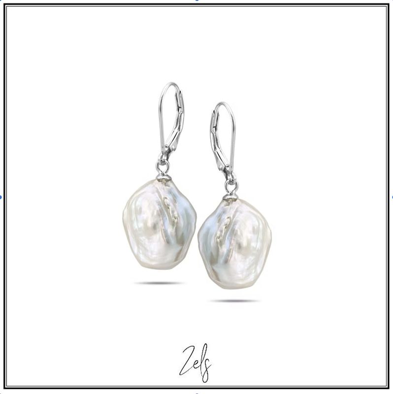 Oorbel hangende grote zoetwaterparel