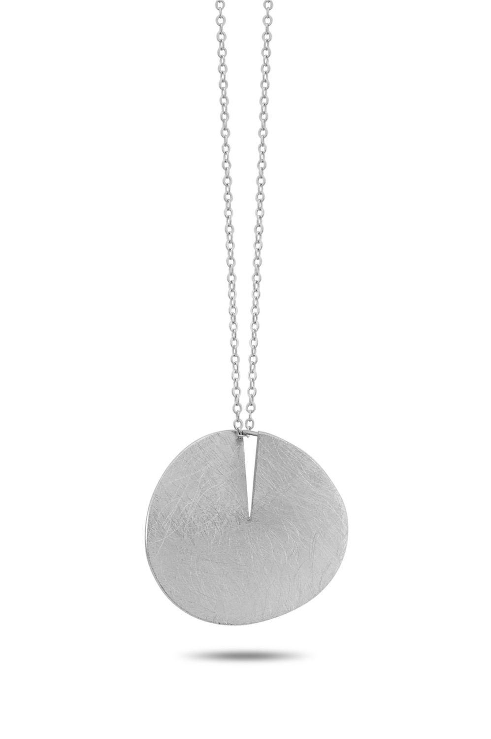 Ketting met geborstelde verzilverde plaat