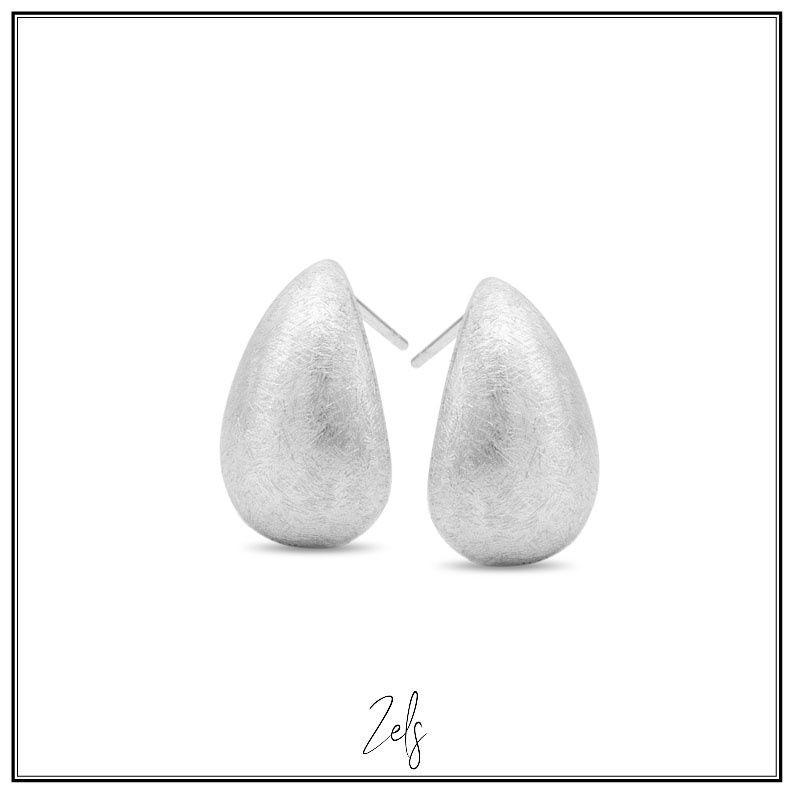 Oorbel druppel geborsteld